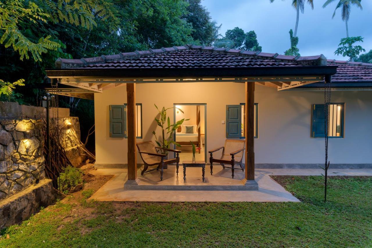 Stuthi Villa Ahangama Bagian luar foto