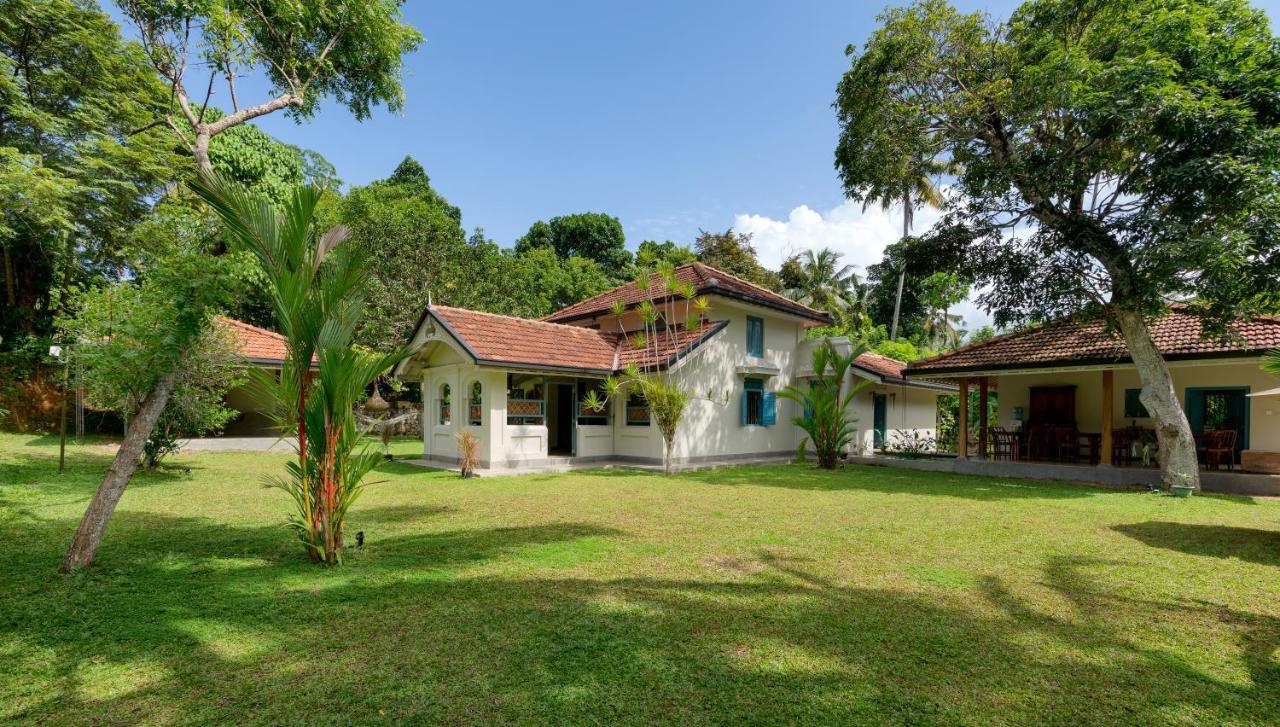 Stuthi Villa Ahangama Bagian luar foto